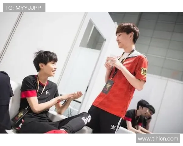 以镜头回顾球员交易场景泪目瞬间展现体育背后的人情冷暖